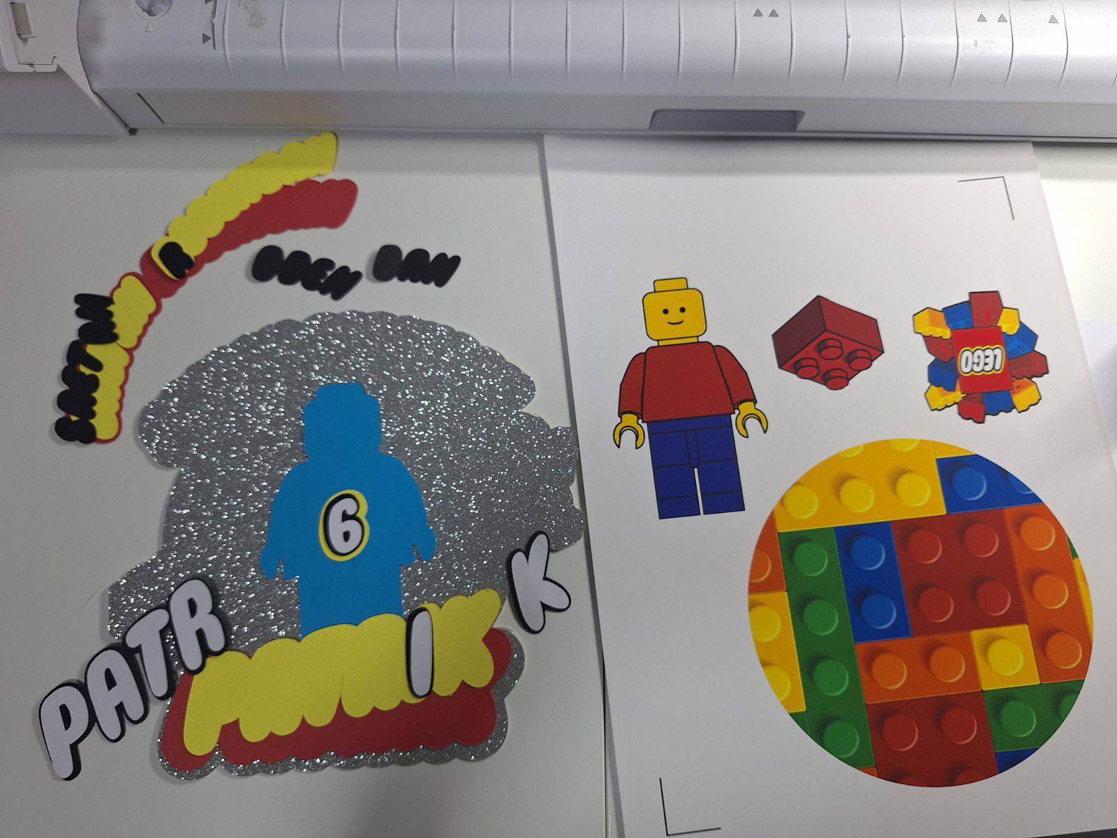 Personalizirani topper od kartona "Lego"